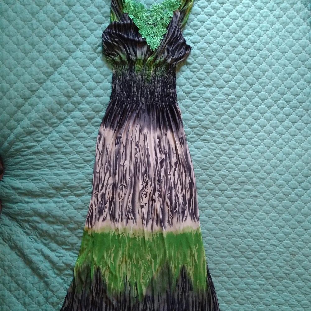 Floor length womens maxi dress - Picture 3 of 8